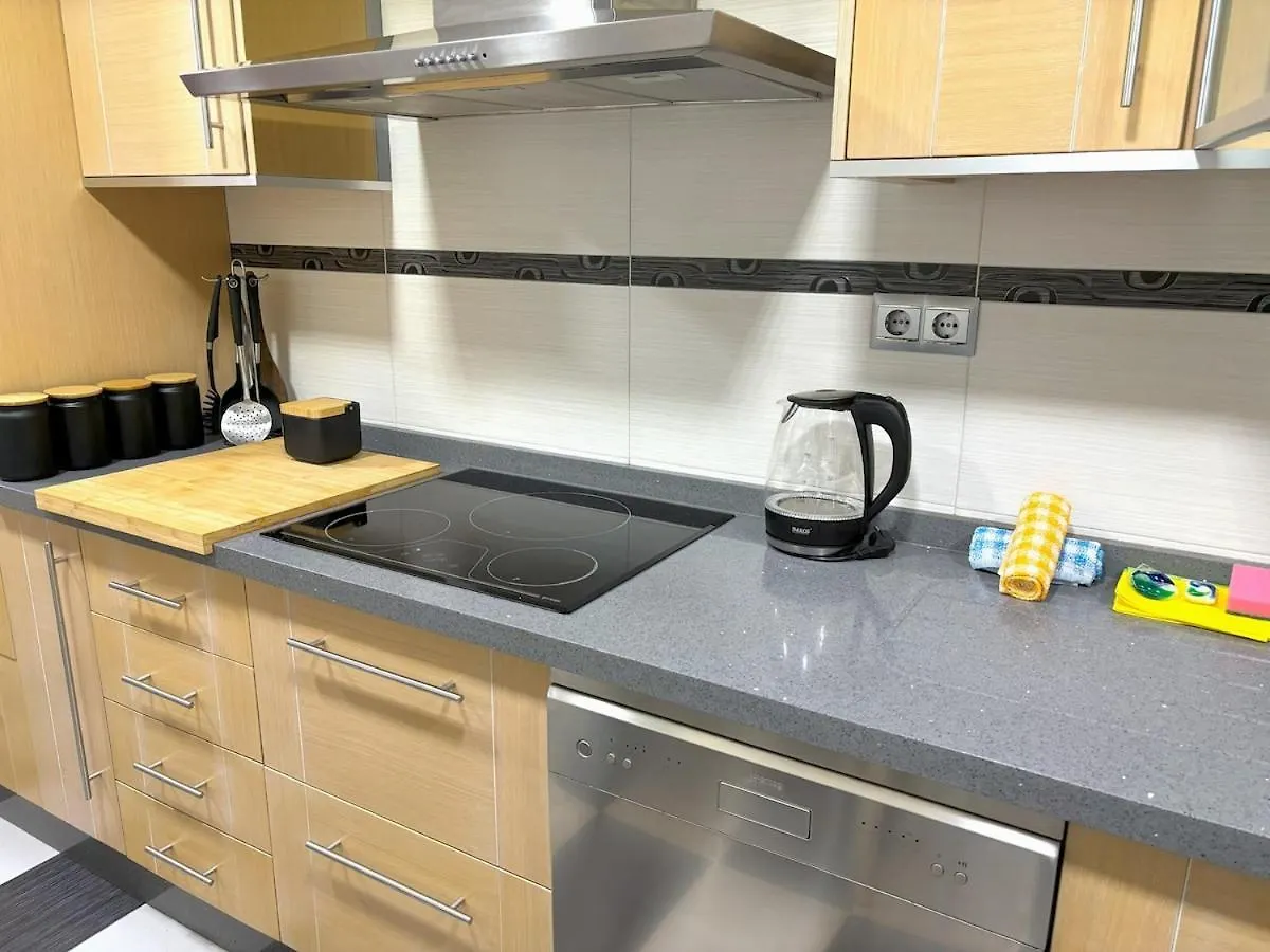 Apartment Evans Realty Bj Terraza & Garaje & 3 Habs & 2 Banos Velez Malaga Spain